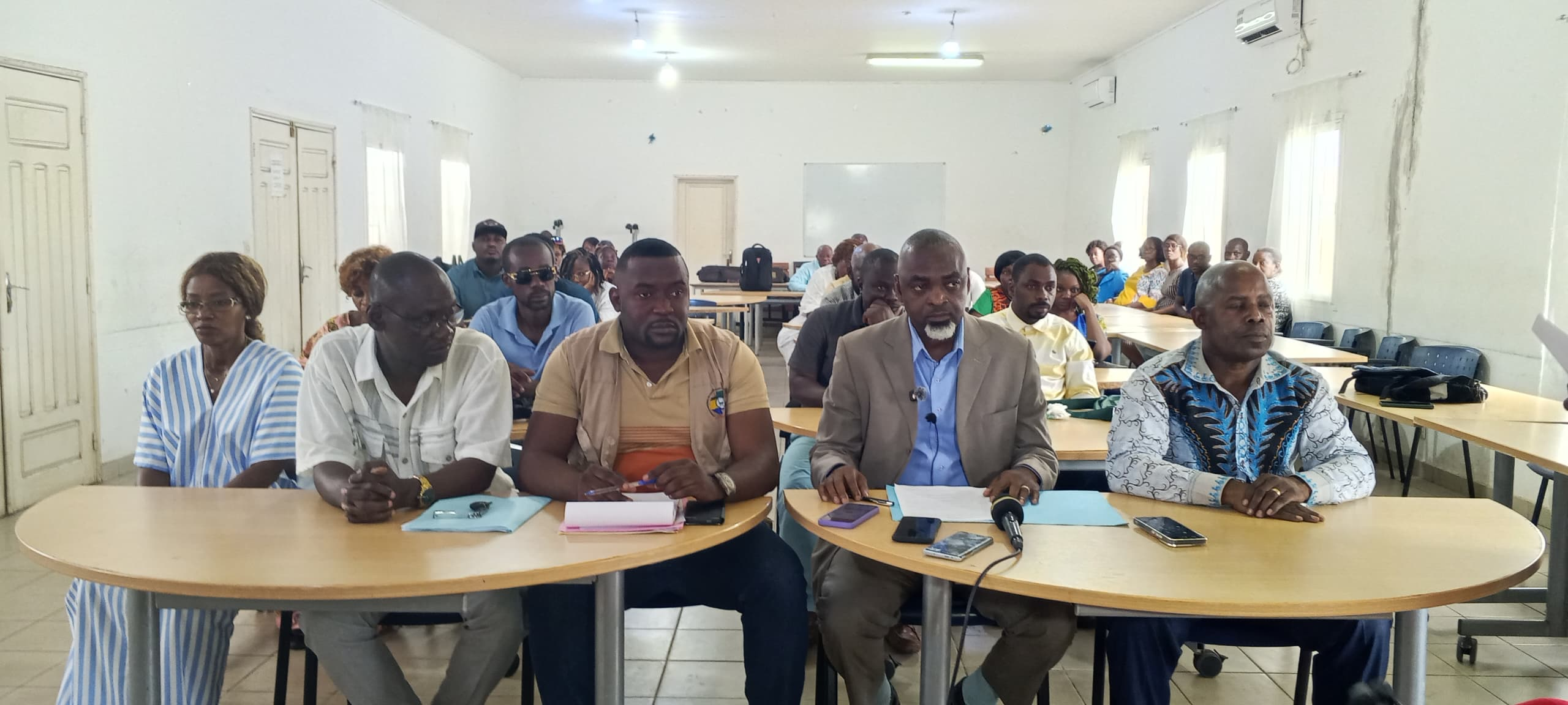 Éducation nationale : reprise partielle des cours à Port-Gentil, SOS Éducation maintient la pression