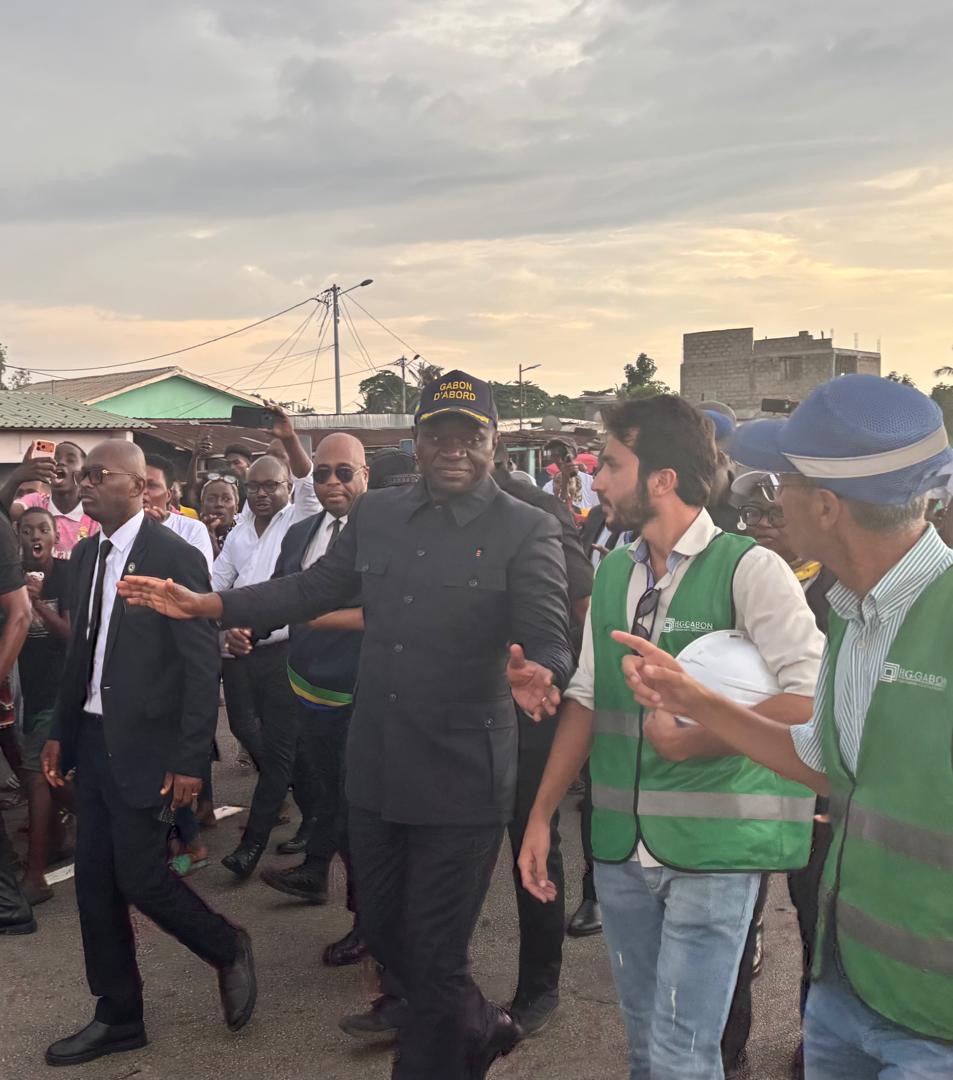 Visite présidentielle : Oligui Nguema accueilli avec ferveur à Port-Gentil.