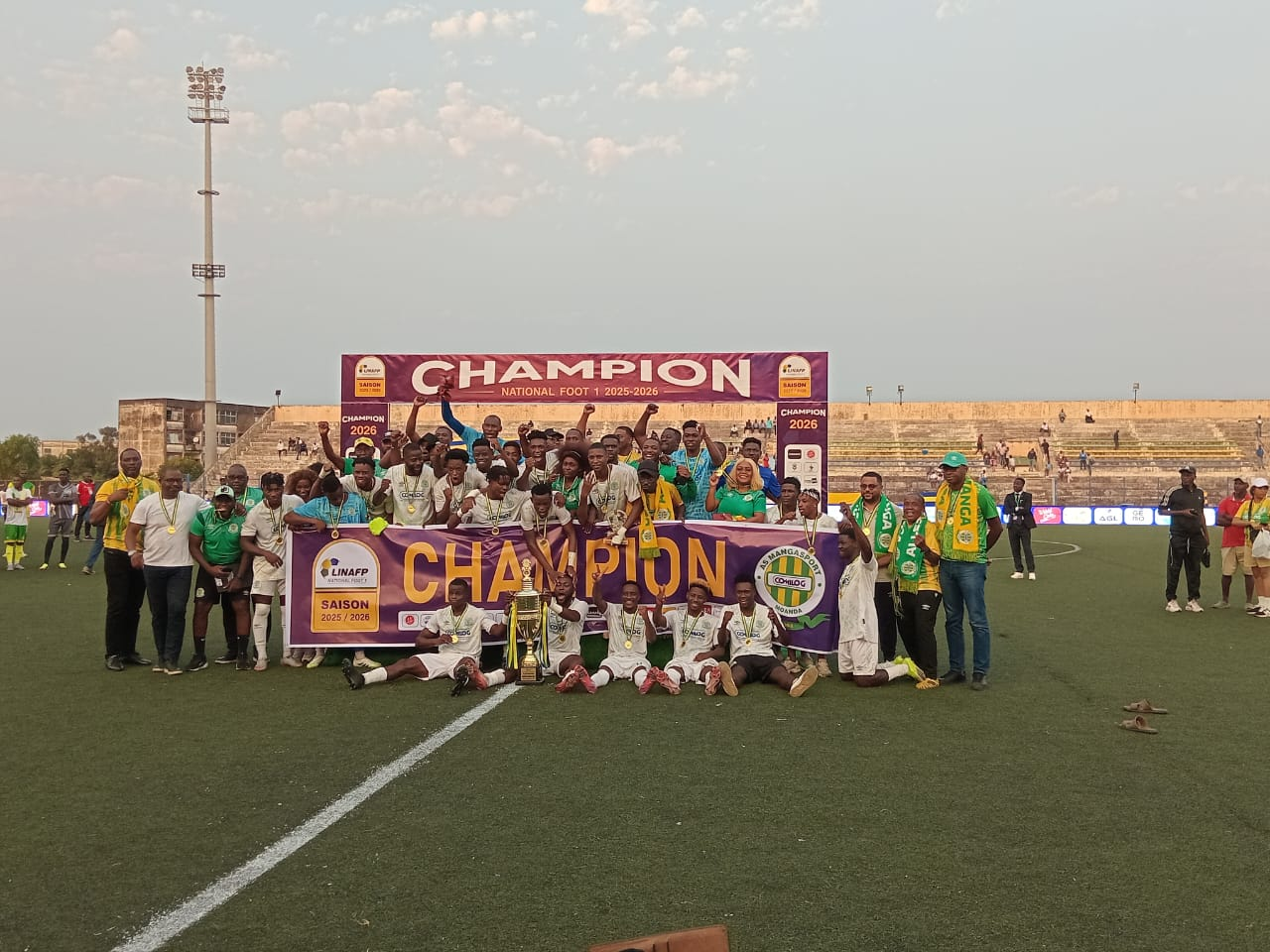 NATIONAL FOOT 1 : MANGASPORT SACRÉ CHAMPION DU GABON